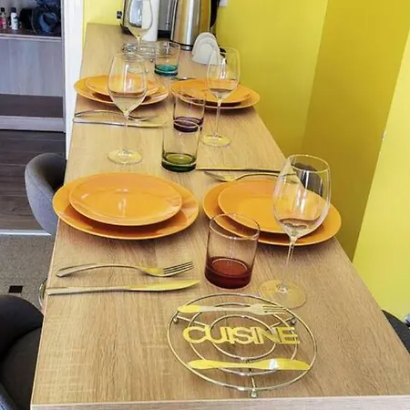 Hypercentre Maria Palace***** アパート *