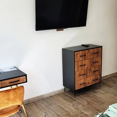 Hypercentre Maria Palace***** Apartman *